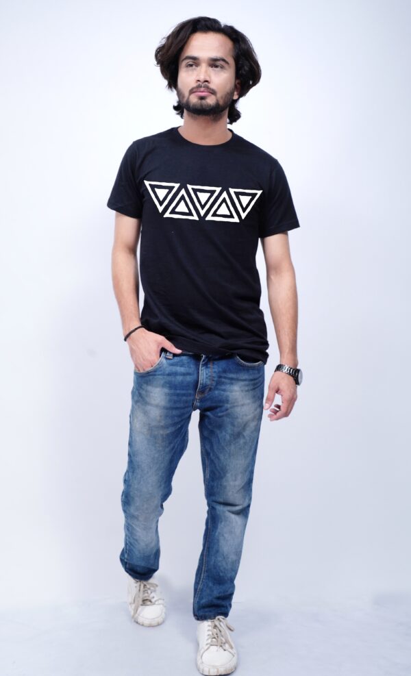 Triangle design T-shirt